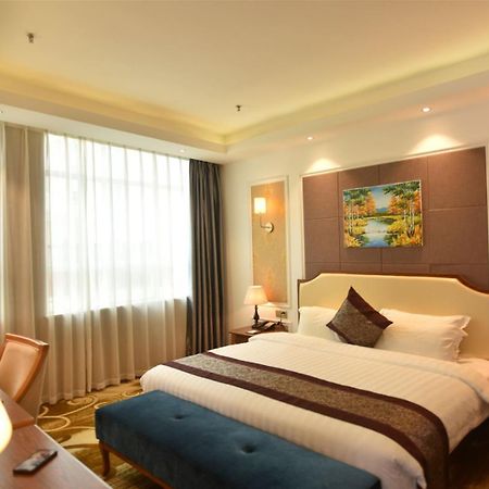 Hong Van Grand Hotel Mong Cai 외부 사진