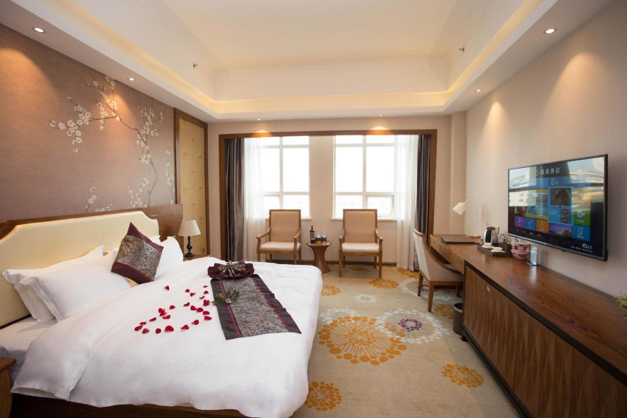 Hong Van Grand Hotel Mong Cai 외부 사진