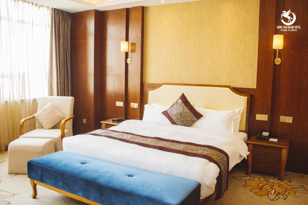Hong Van Grand Hotel Mong Cai 외부 사진