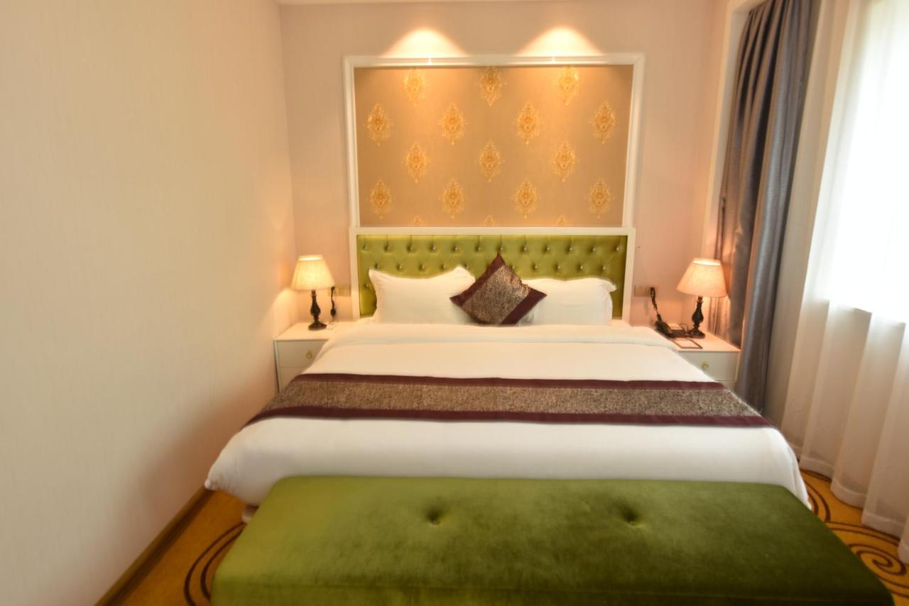 Hong Van Grand Hotel Mong Cai 외부 사진