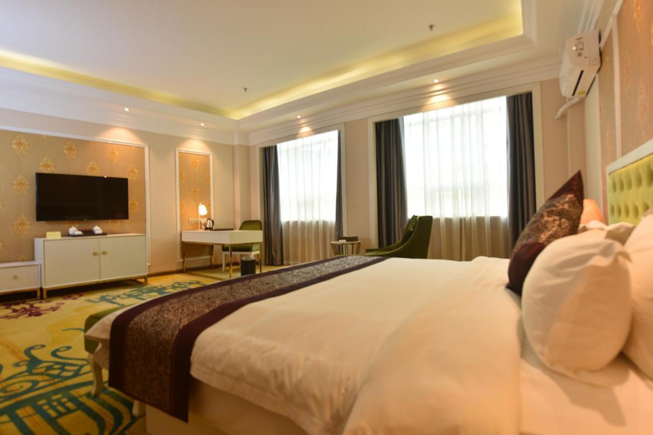 Hong Van Grand Hotel Mong Cai 외부 사진
