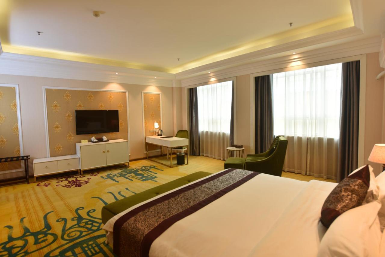 Hong Van Grand Hotel Mong Cai 외부 사진