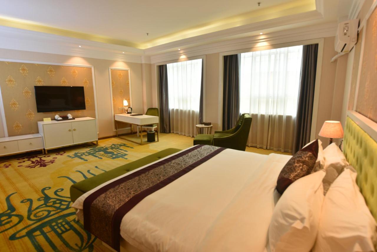 Hong Van Grand Hotel Mong Cai 외부 사진