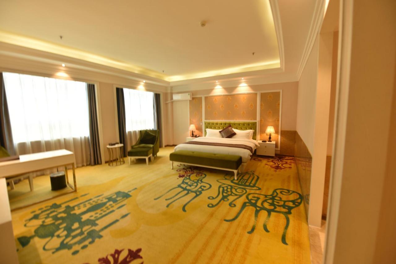Hong Van Grand Hotel Mong Cai 외부 사진