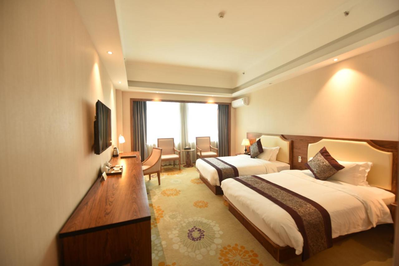 Hong Van Grand Hotel Mong Cai 외부 사진