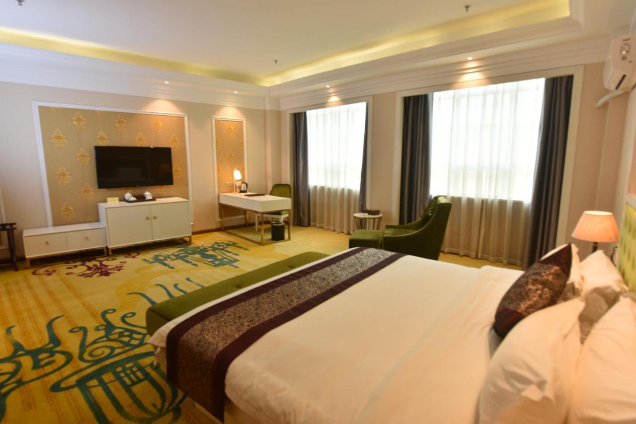 Hong Van Grand Hotel Mong Cai 외부 사진